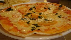 love thin pizza but something lacking on it