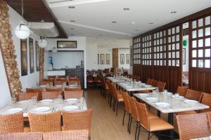 dining tables