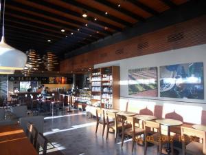 starbucks interior