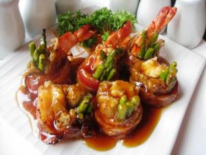 ebi bacon maki