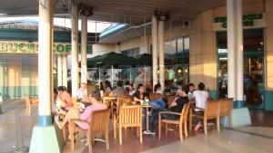 Starbucks Coffee 