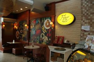 dining area at right side