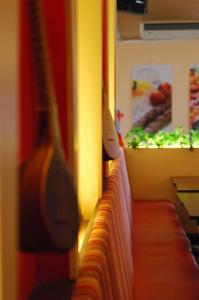 persia grill taft dining seat