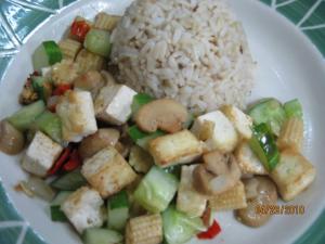 stirfried mushroom, tofu and baby corn