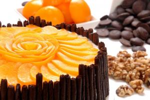 PEACH WALNUT OBSESSION GELATO CAKE