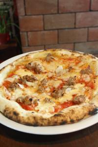 Panna Sausage pizza