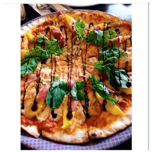 Mama Lou's Special Pizza