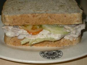 TUNA SANDWICH